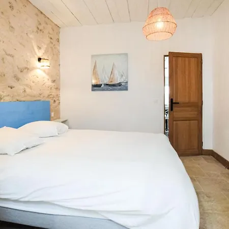 Holiday home Gorgeous In With Wifi Saint-Vaast-la-Hougue