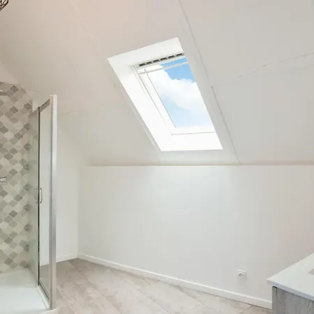 Gorgeous In With Wifi Ferienhaus Saint-Vaast-la-Hougue