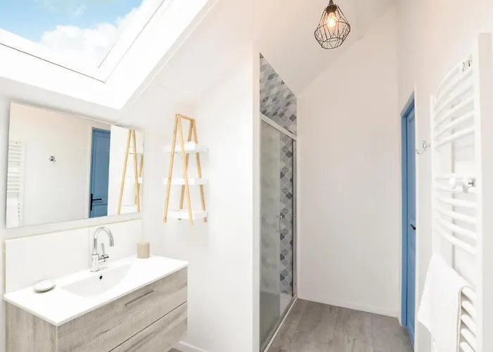 Awesome In * Saint-Vaast-la-Hougue