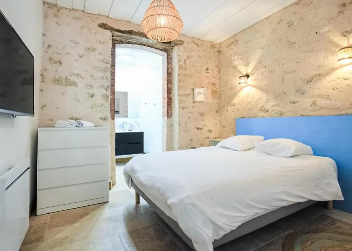 Awesome In Saint-Vaast-la-Hougue