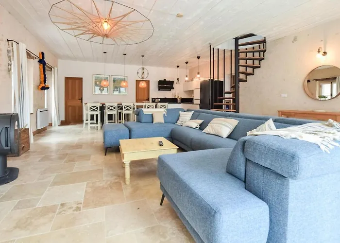 Awesome In * Saint-Vaast-la-Hougue